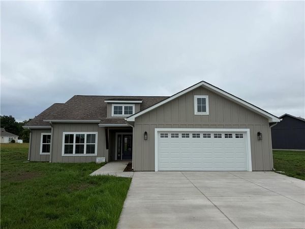 612 Catalpa Street, Independence, KS 67301