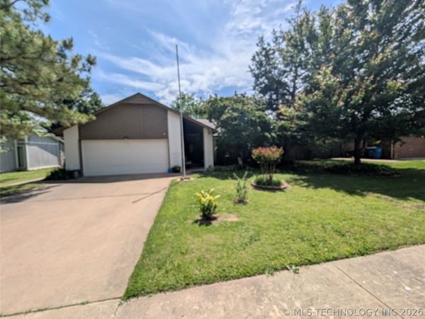 5843 S 94th East Place , Tulsa, OK 74145