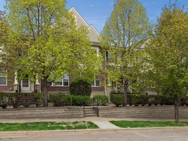 6090 16th Street W, Unit 904, Saint Louis Park, MN 55416