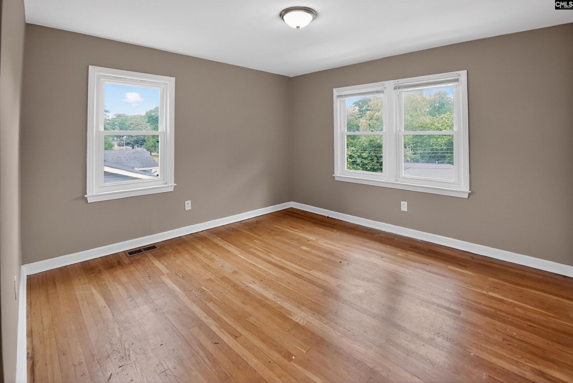 615 Pine Creek Drive  Photo 10