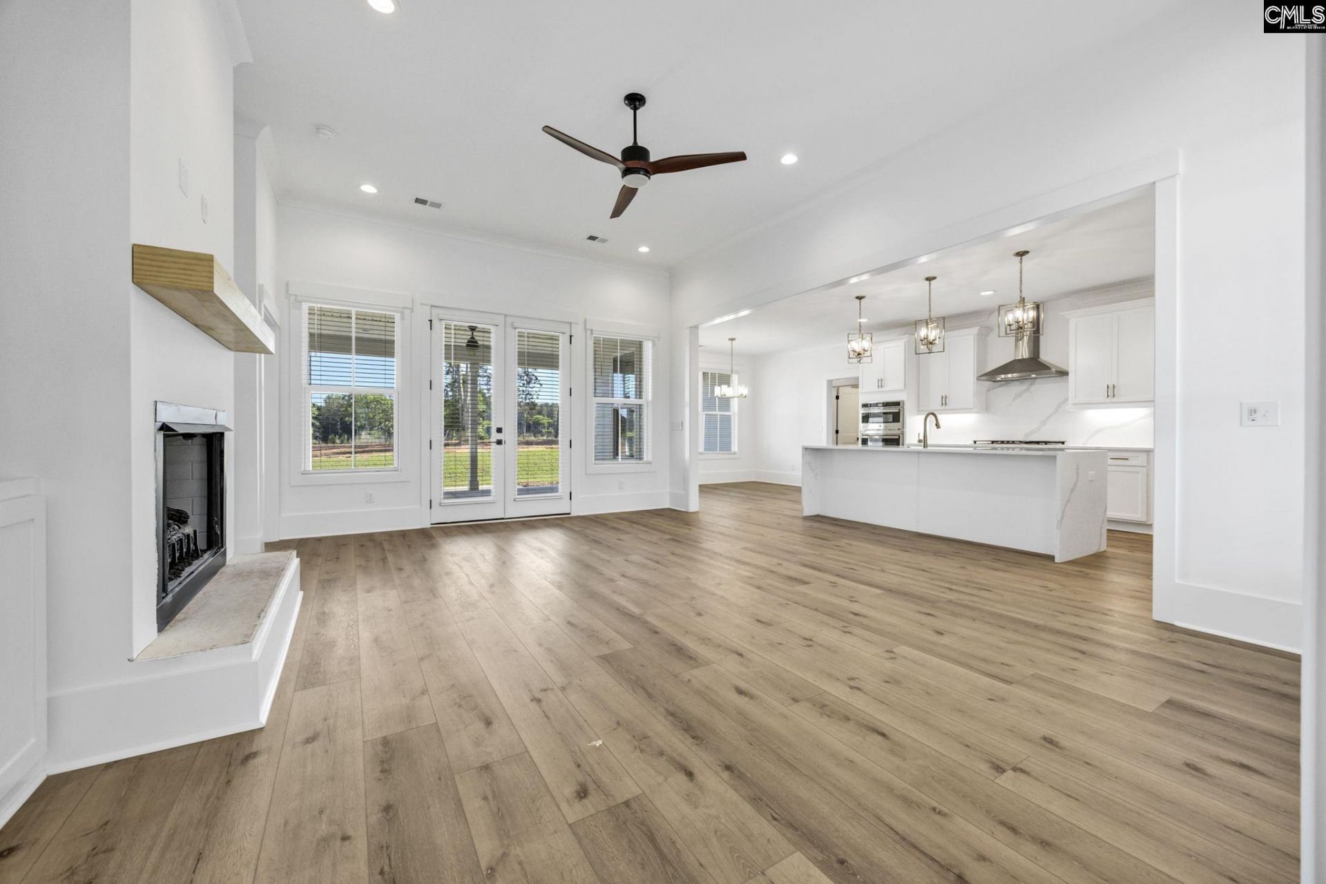 272 Breakwater Drive  Photo 12