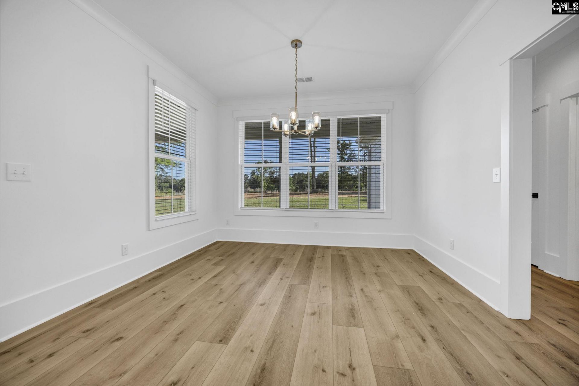 272 Breakwater Drive  Photo 18