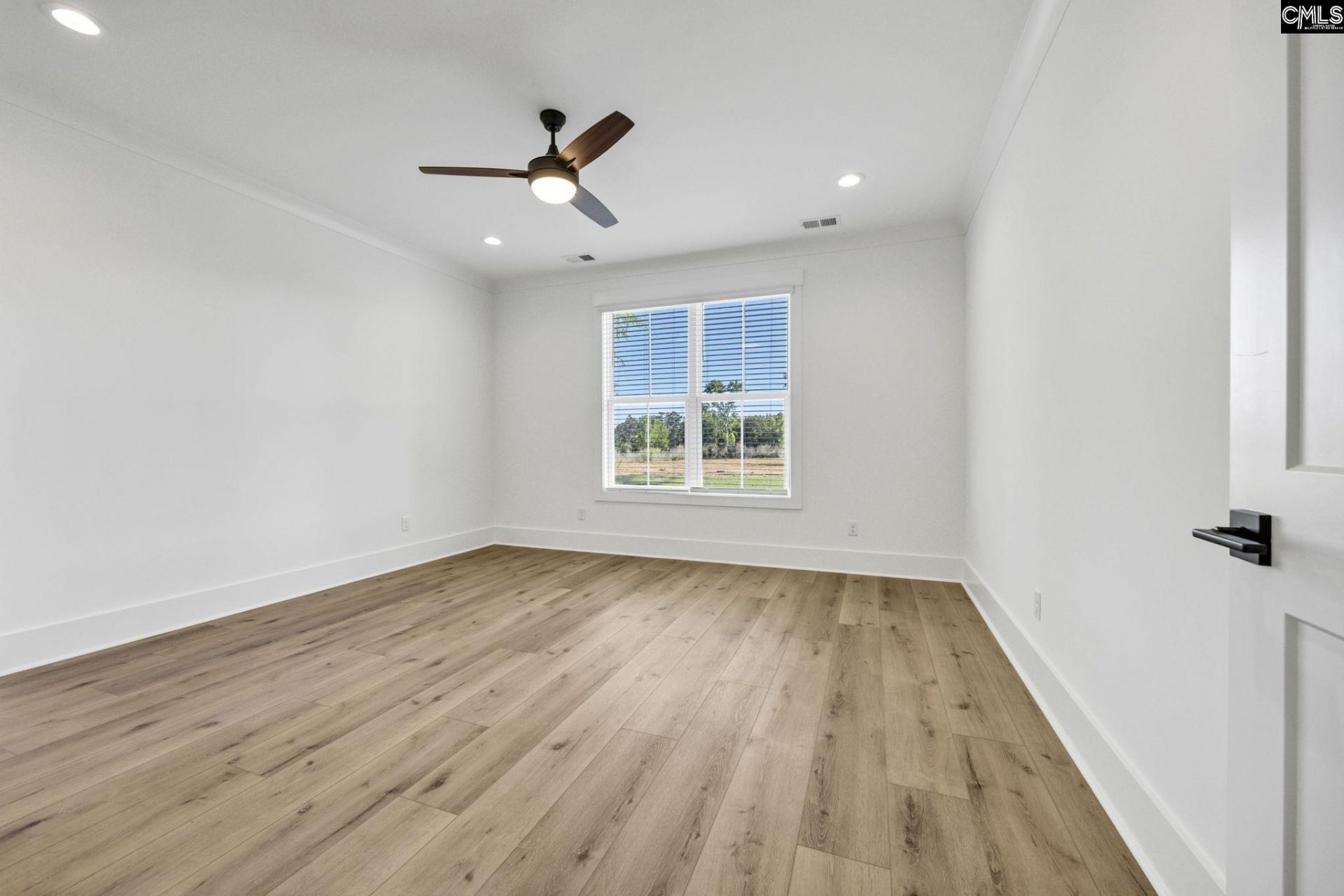 272 Breakwater Drive  Photo 22