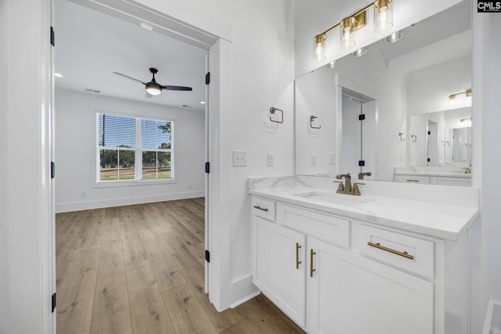 272 Breakwater Drive  Photo 24