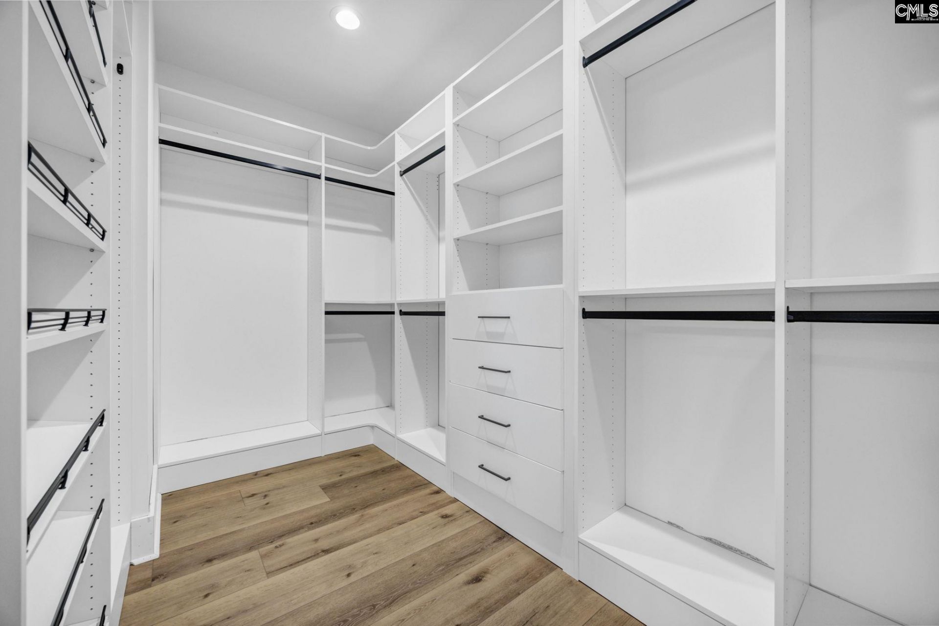 272 Breakwater Drive  Photo 30