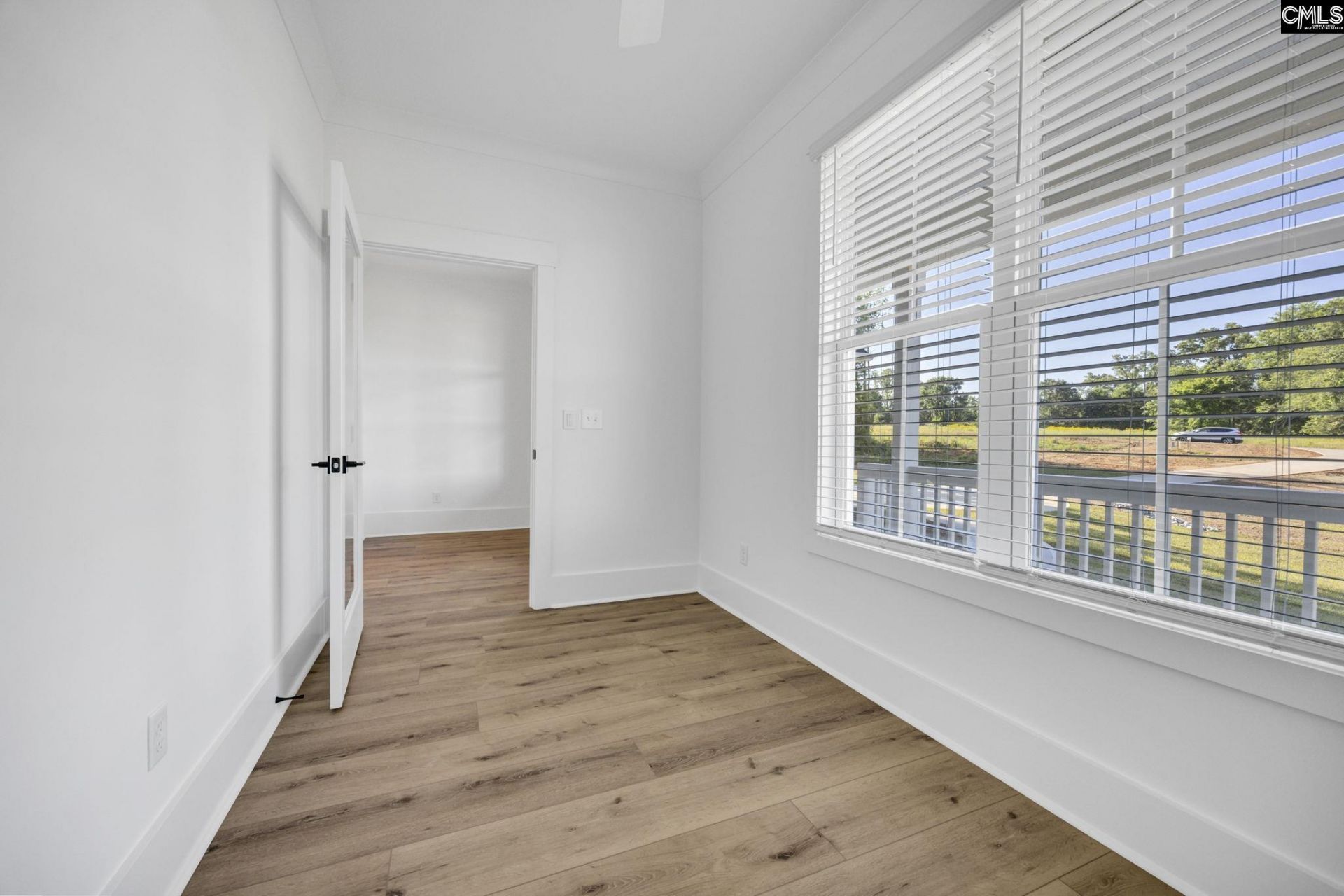 272 Breakwater Drive  Photo 8