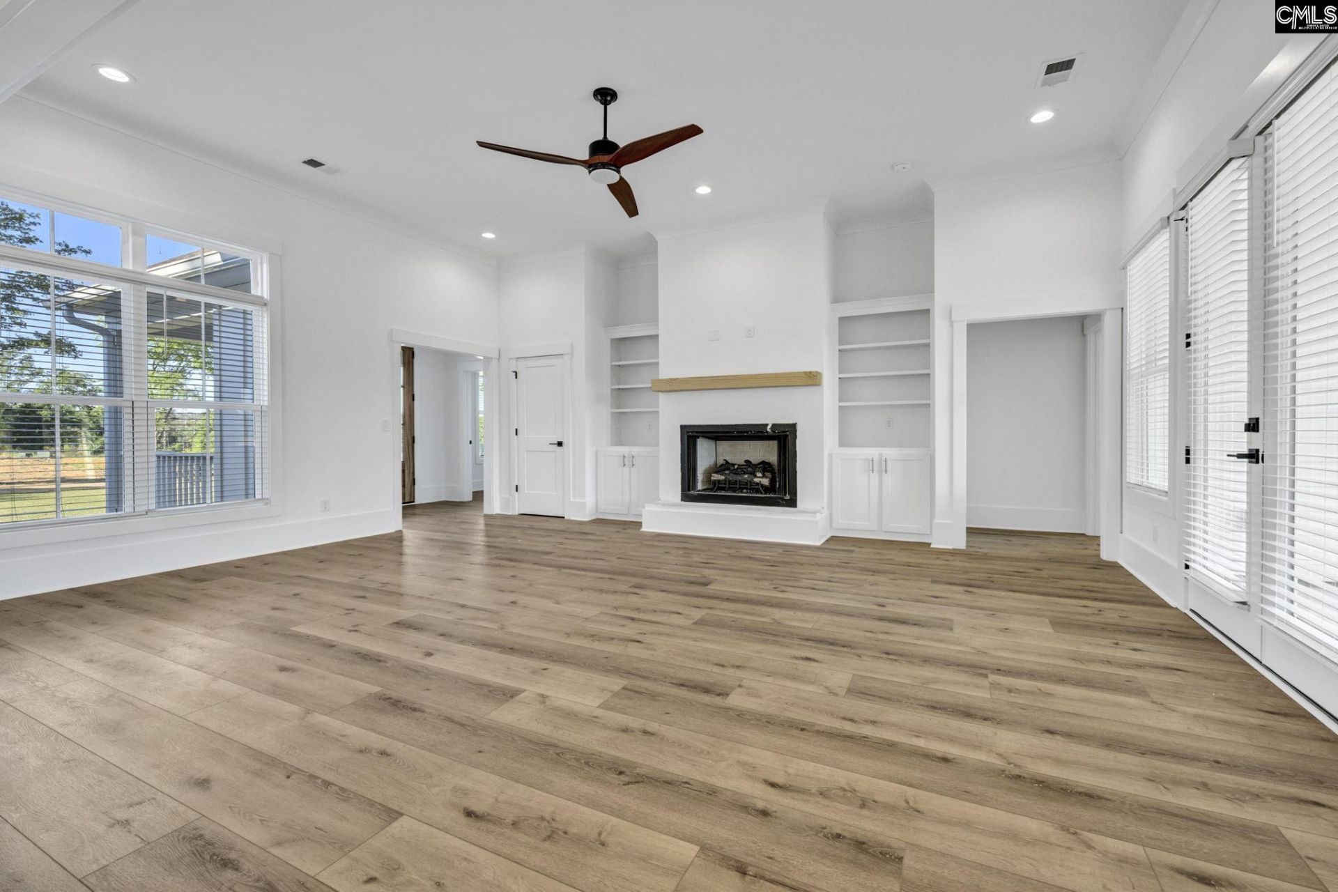 272 Breakwater Drive  Photo 9