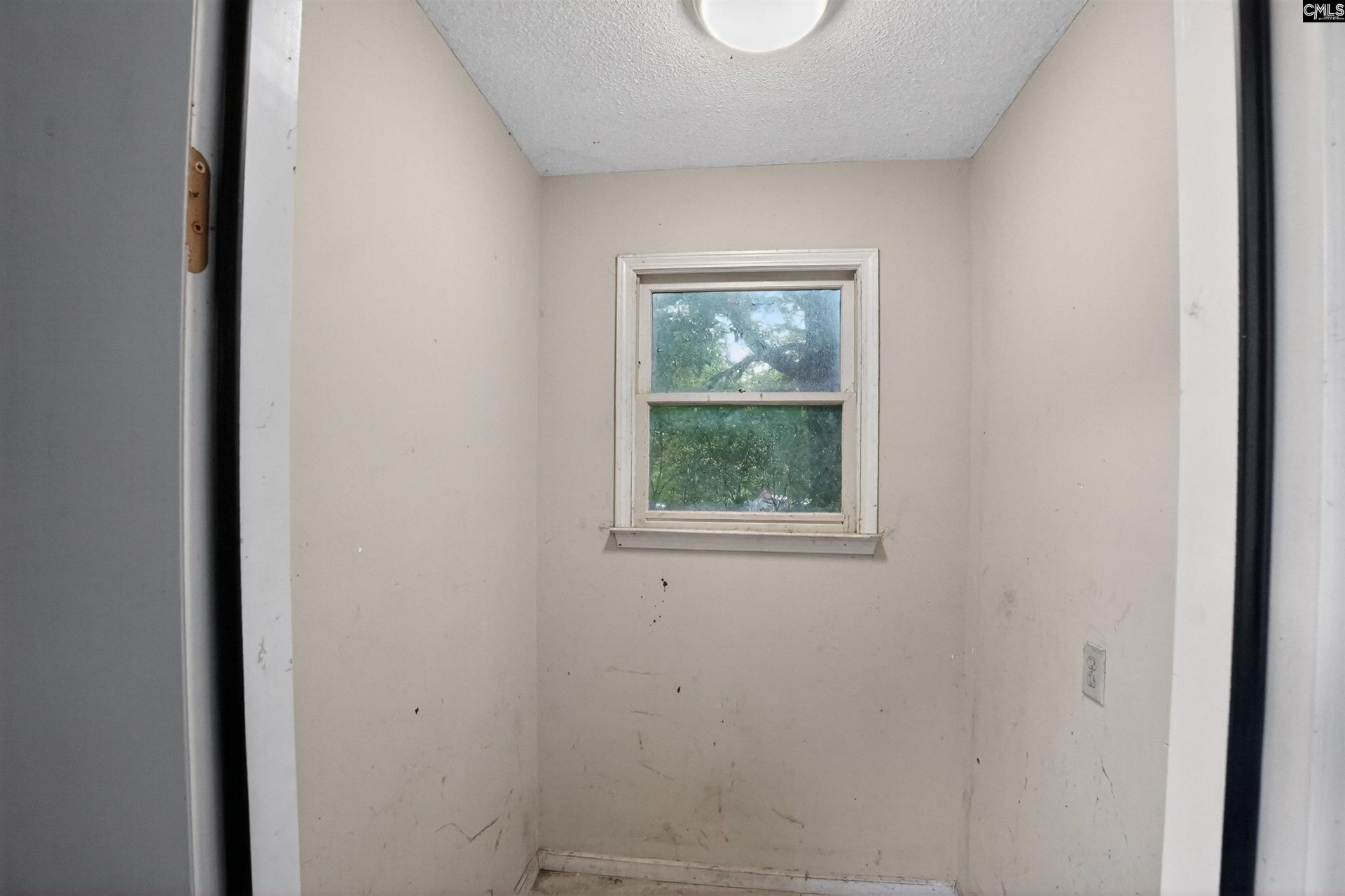 1701 Lyndon Avenue Photo 16