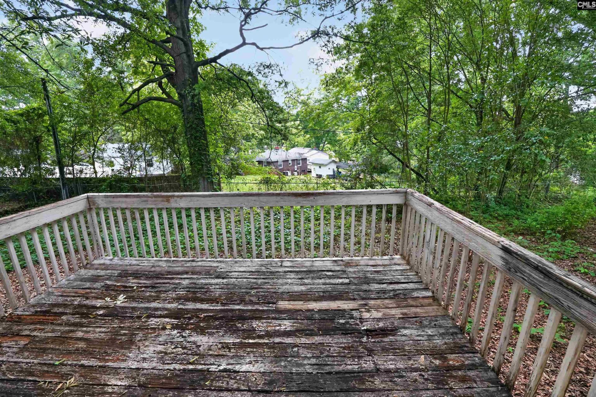 1701 Lyndon Avenue Photo 5