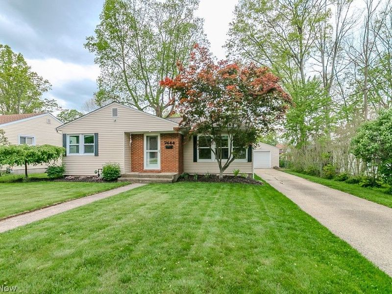 7444 Rockingham Road, Mentor, OH 44060 Photo 1