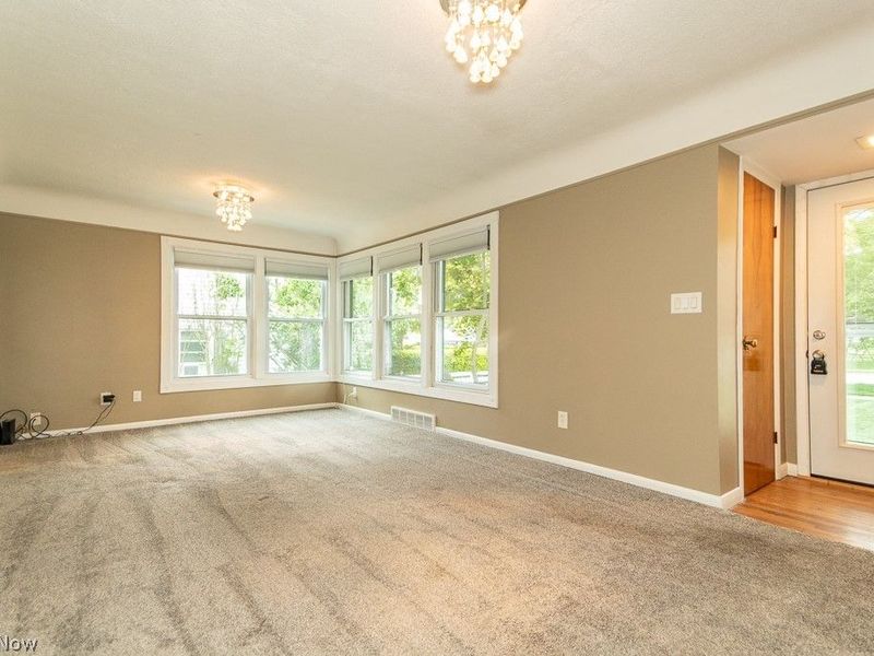 7444 Rockingham Road, Mentor, OH 44060 Photo 2