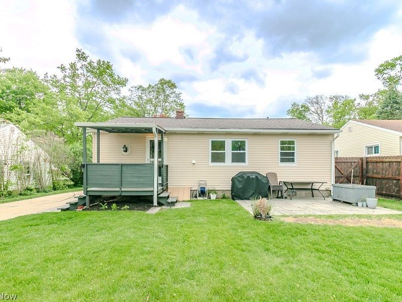 7444 Rockingham Road, Mentor, OH 44060 Photo 24