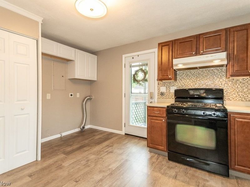 7444 Rockingham Road, Mentor, OH 44060 Photo 6