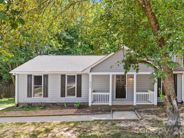 8200 Chrisbry Lane, Charlotte, NC 28215