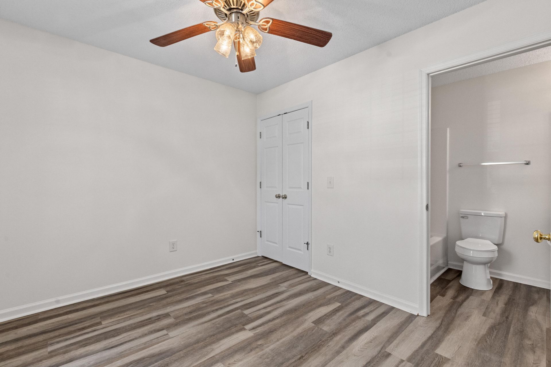 7316 Stoney Moss Way Photo 16