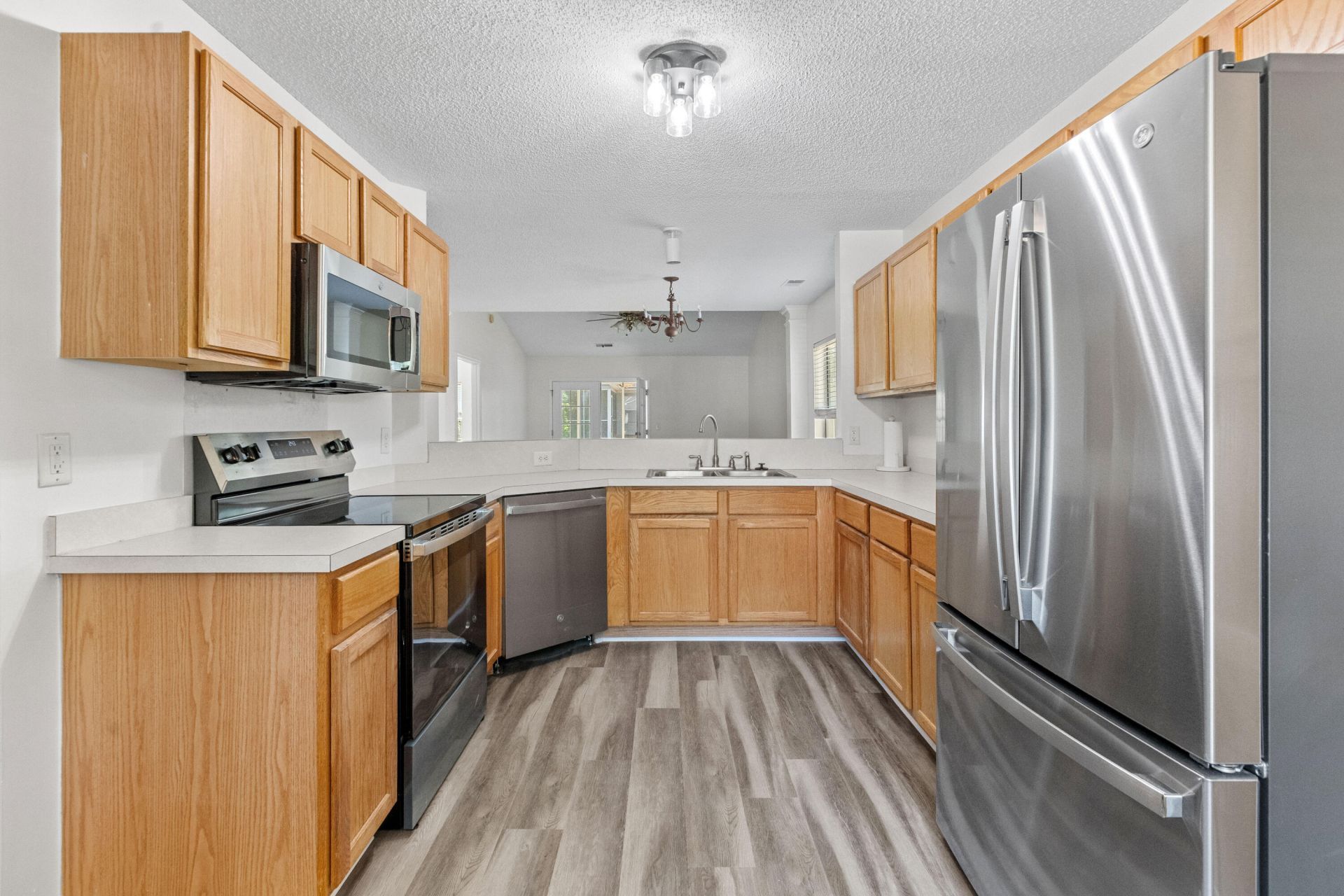 7316 Stoney Moss Way Photo 5