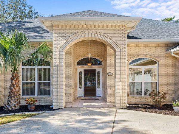 2739 Muirfield Drive, Navarre, FL 32566