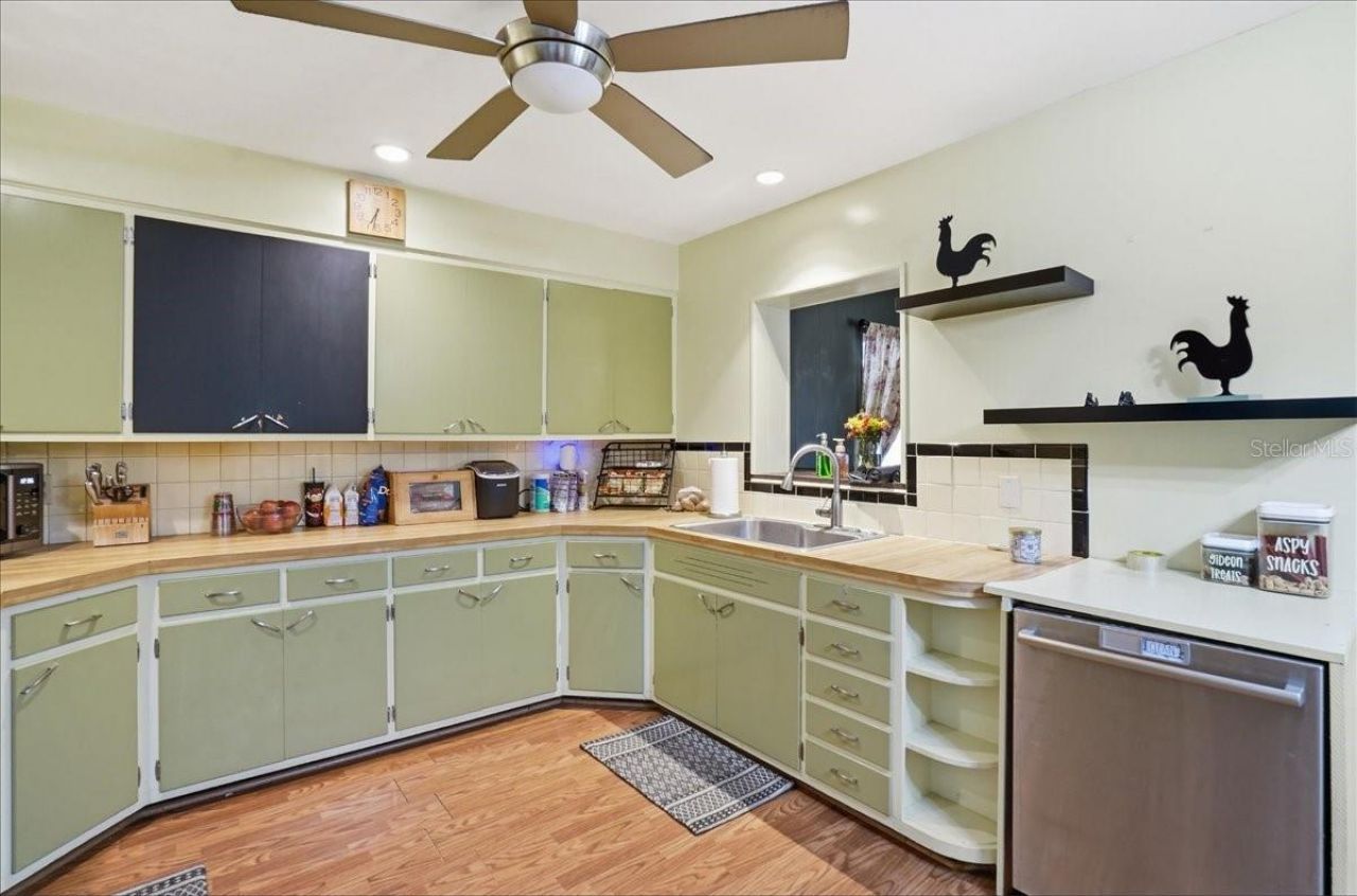 304 42nd Street W, Bradenton, FL 34209 Photo