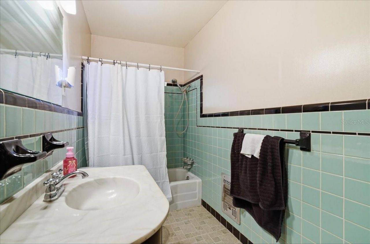 304 42nd Street W, Bradenton, FL 34209 Photo
