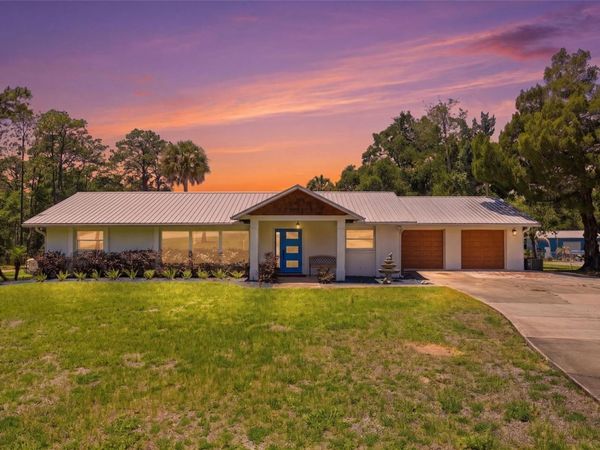 37237 GRAYS AIRPORT ROAD , LADY LAKE, FL 32159