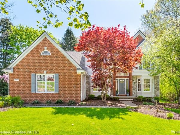 2005 N Splitstone Drive , Hamburg Twp, MI 48169