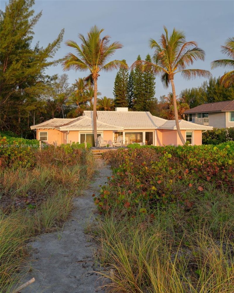 55 N Beach Rd, Jupiter Island, FL 33455 Photo