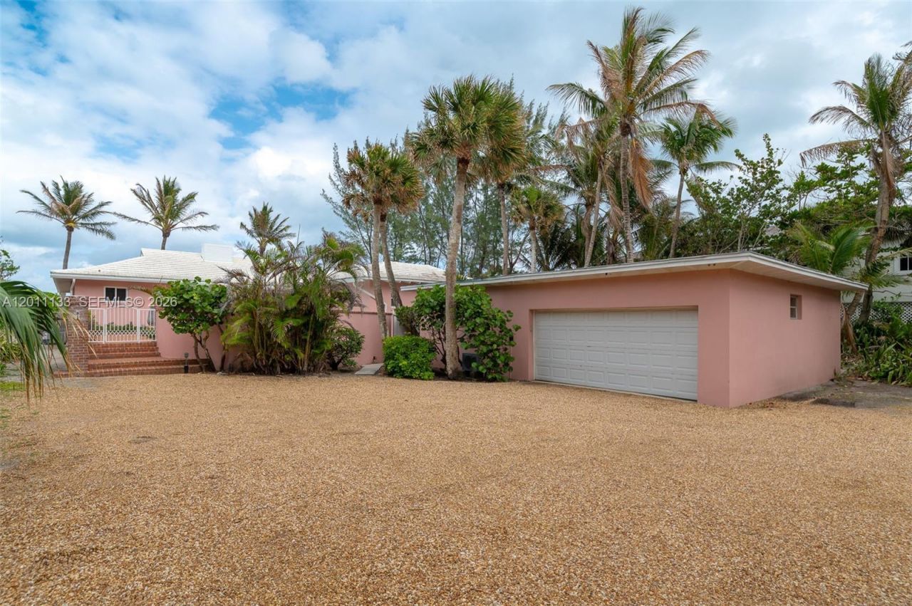 55 N Beach Rd, Jupiter Island, FL 33455 Photo