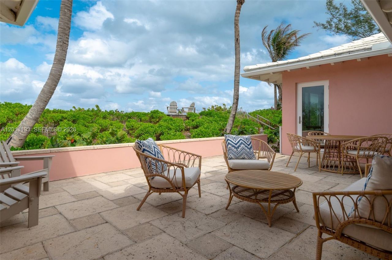 55 N Beach Rd, Jupiter Island, FL 33455 Photo