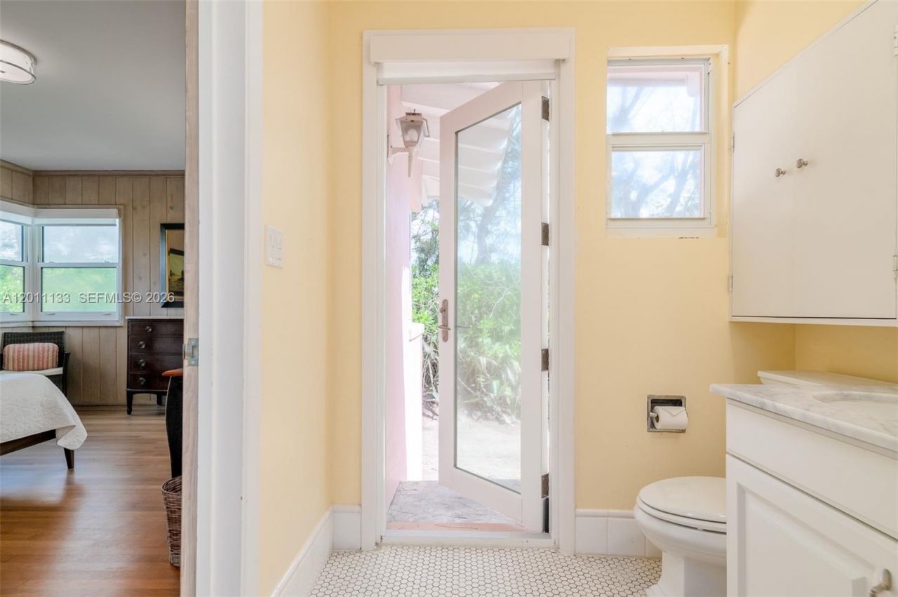 55 N Beach Rd, Jupiter Island, FL 33455 Photo