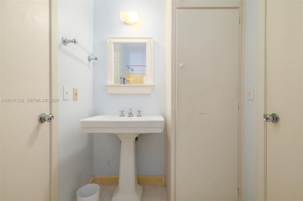 55 N Beach Rd, Jupiter Island, FL 33455 Photo