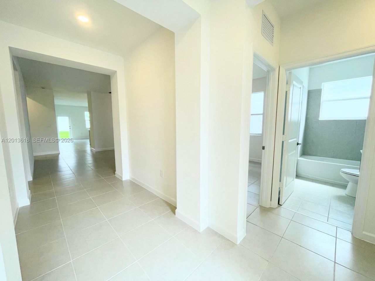 863 SE 26th Ter, Homestead, FL 33035 Photo