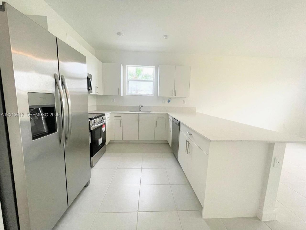 863 SE 26th Ter, Homestead, FL 33035 Photo