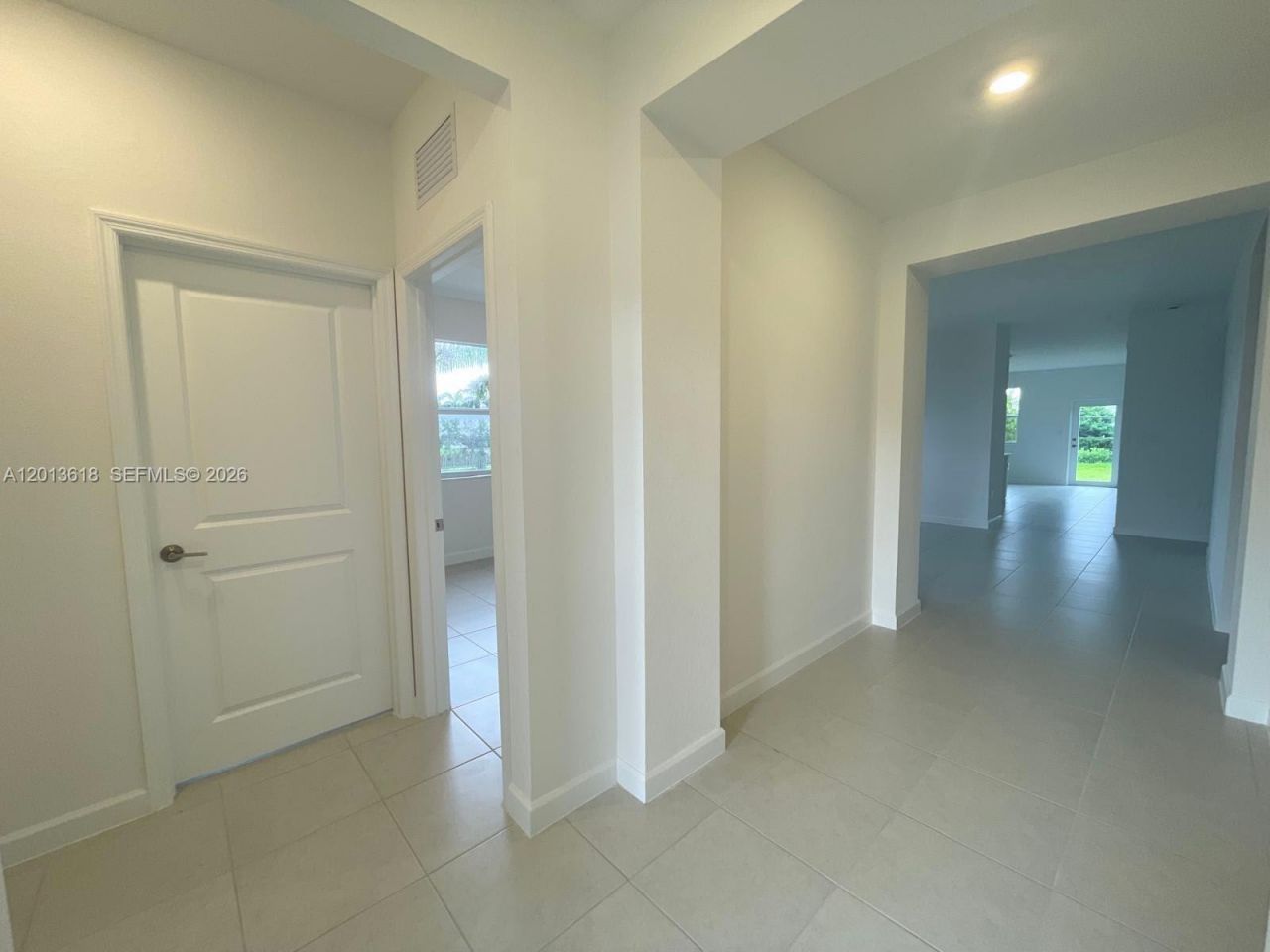 863 SE 26th Ter, Homestead, FL 33035 Photo