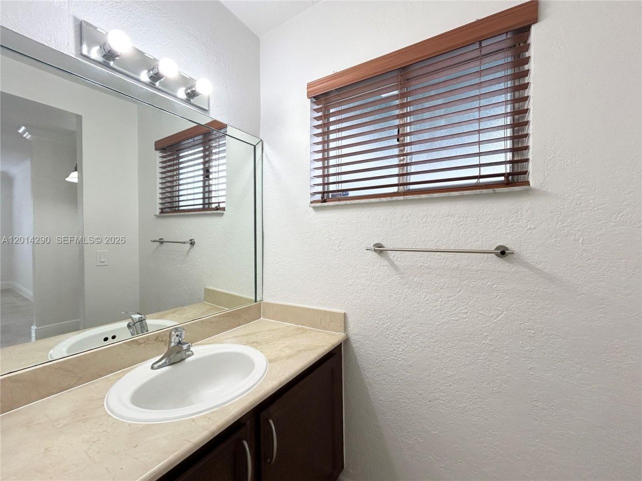 445 SW 11th St , Unit 104, Miami, FL 33130 Photo
