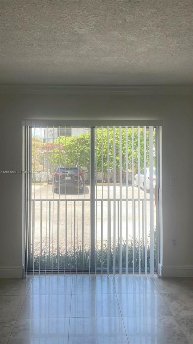 445 SW 11th St , Unit 104, Miami, FL 33130 Photo