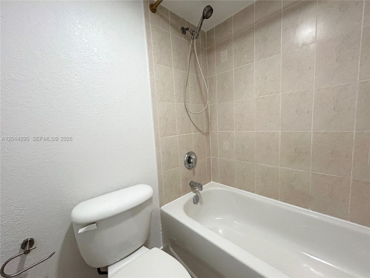445 SW 11th St , Unit 104, Miami, FL 33130 Photo