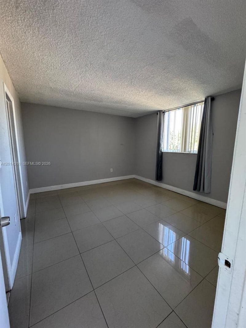 10090 NW 80th Ct, Unit 1361, Hialeah Gardens, FL 33016 Photo