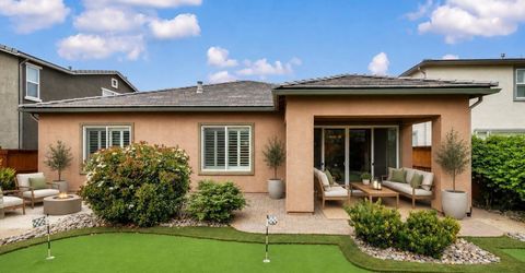 9670 Avitara Way, Reno, NV 89521 Photo