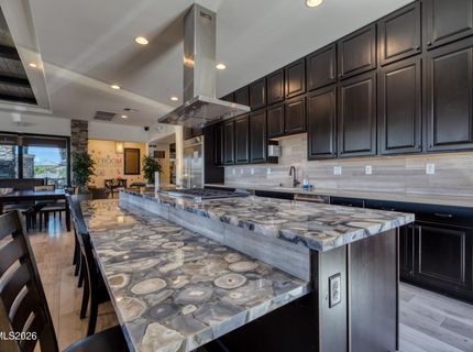 9670 Avitara Way, Reno, NV 89521 Photo