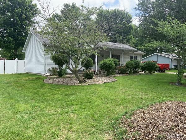 1115 Priscilla Court , New Athens, IL 62264