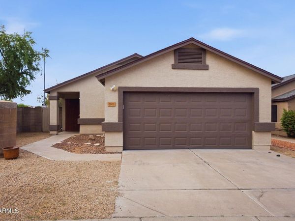 2901 W IRMA Lane, Phoenix, AZ 85027