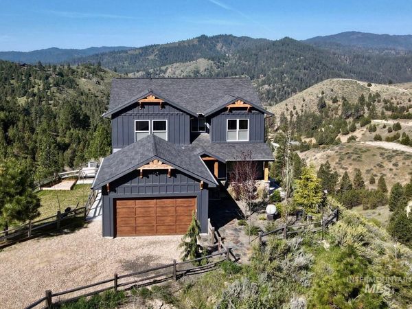 85 Trails End Way, Boise, ID 83716