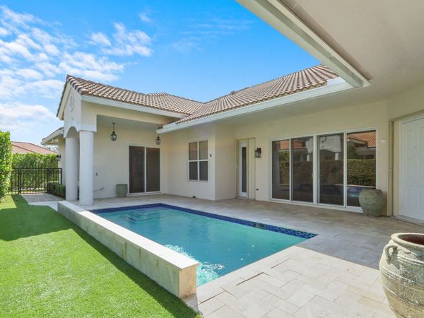 2931 Twin Oaks Way, Wellington, FL 33414