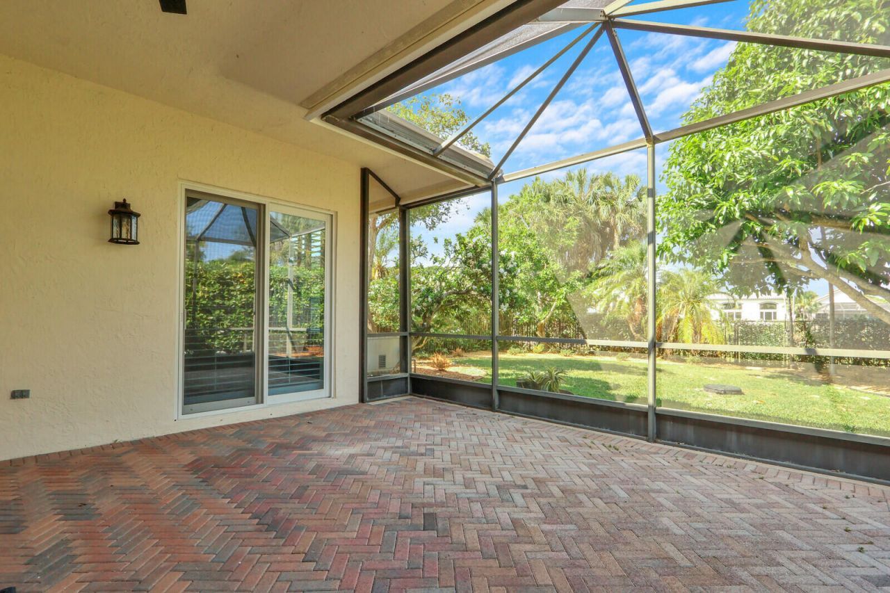 2931 Twin Oaks Way, Wellington, FL 33414 Photo