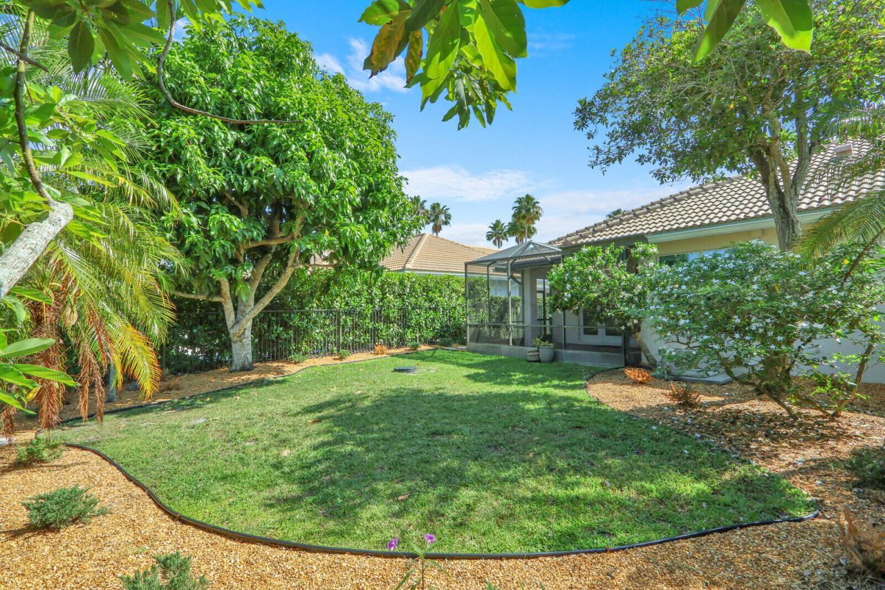 2931 Twin Oaks Way, Wellington, FL 33414 Photo