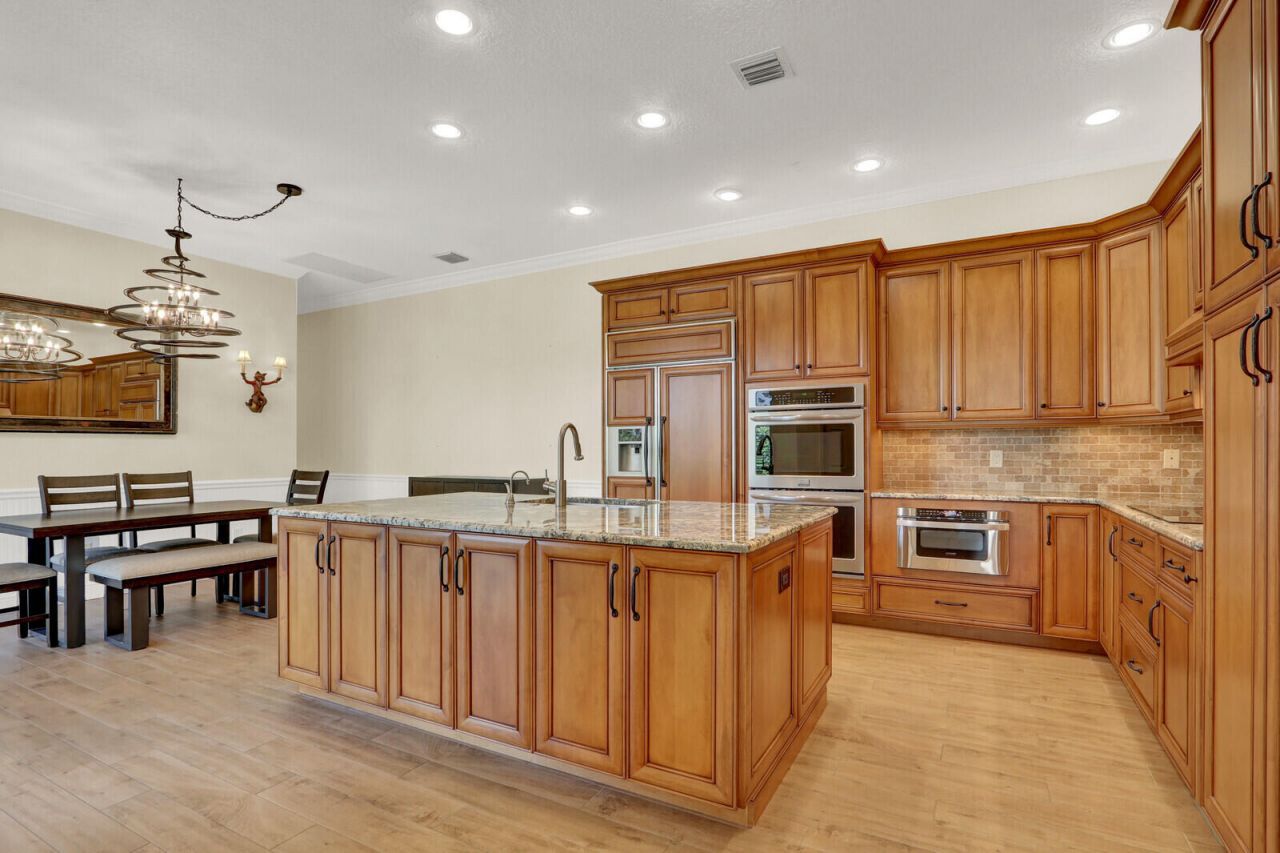 2931 Twin Oaks Way, Wellington, FL 33414 Photo