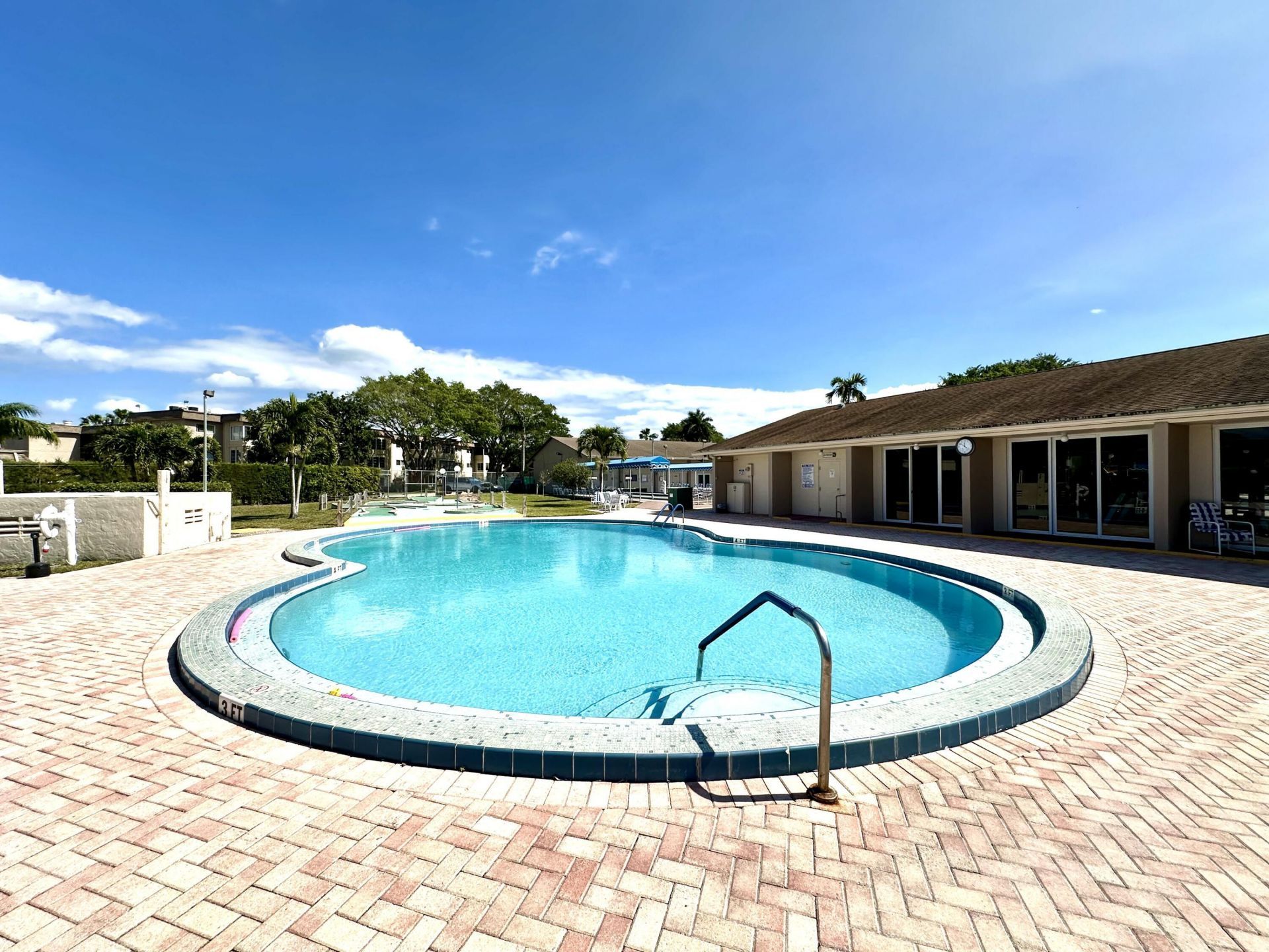 200 Bonnie Boulevard, Unit 132, Palm Springs, FL 33461 Photo