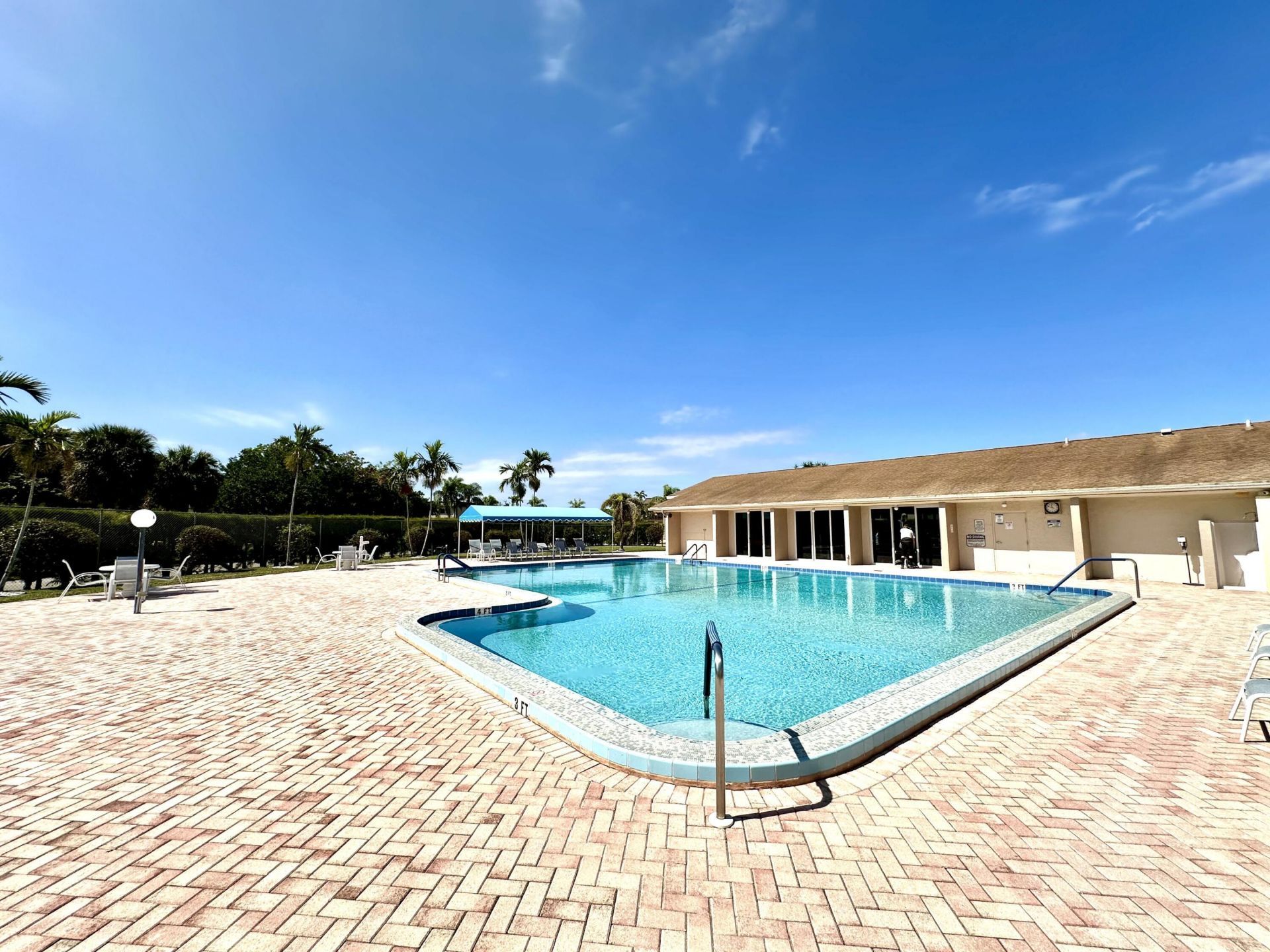 200 Bonnie Boulevard, Unit 132, Palm Springs, FL 33461 Photo