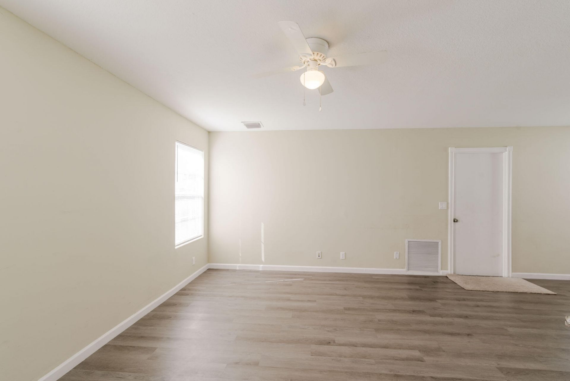 1306 Wild Daisy Lane, West Palm Beach, FL 33415 Photo