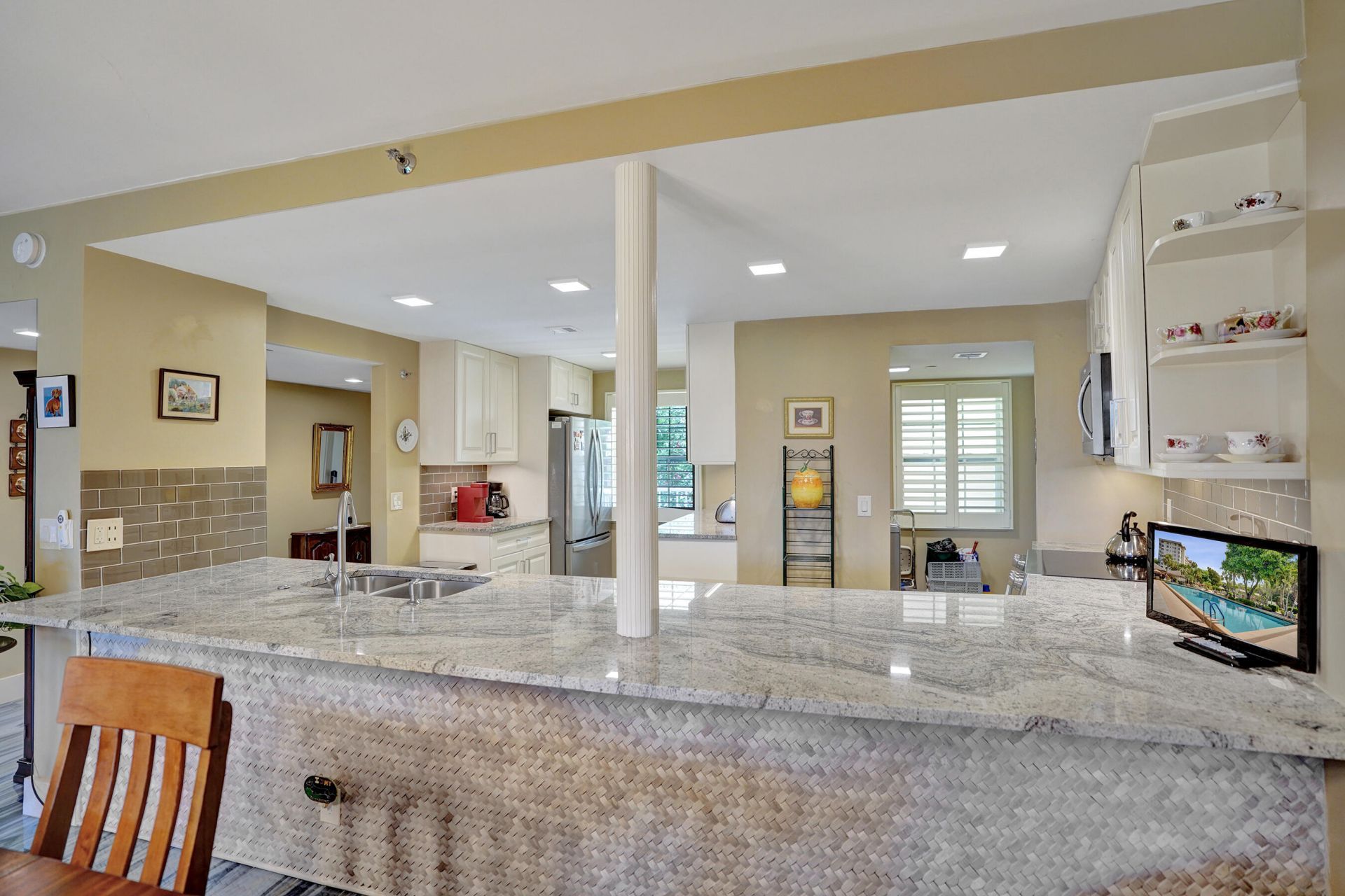 3499 Oaks Way, Unit 205, Pompano Beach, FL 33069 Photo